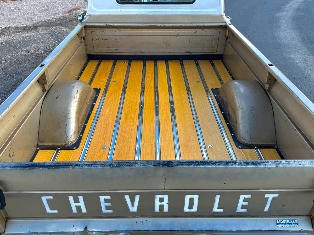 
								1966 Chevy C10 LS Power full									