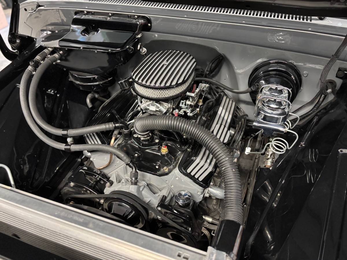 
								1960 Chevrolet C10 Custom full									