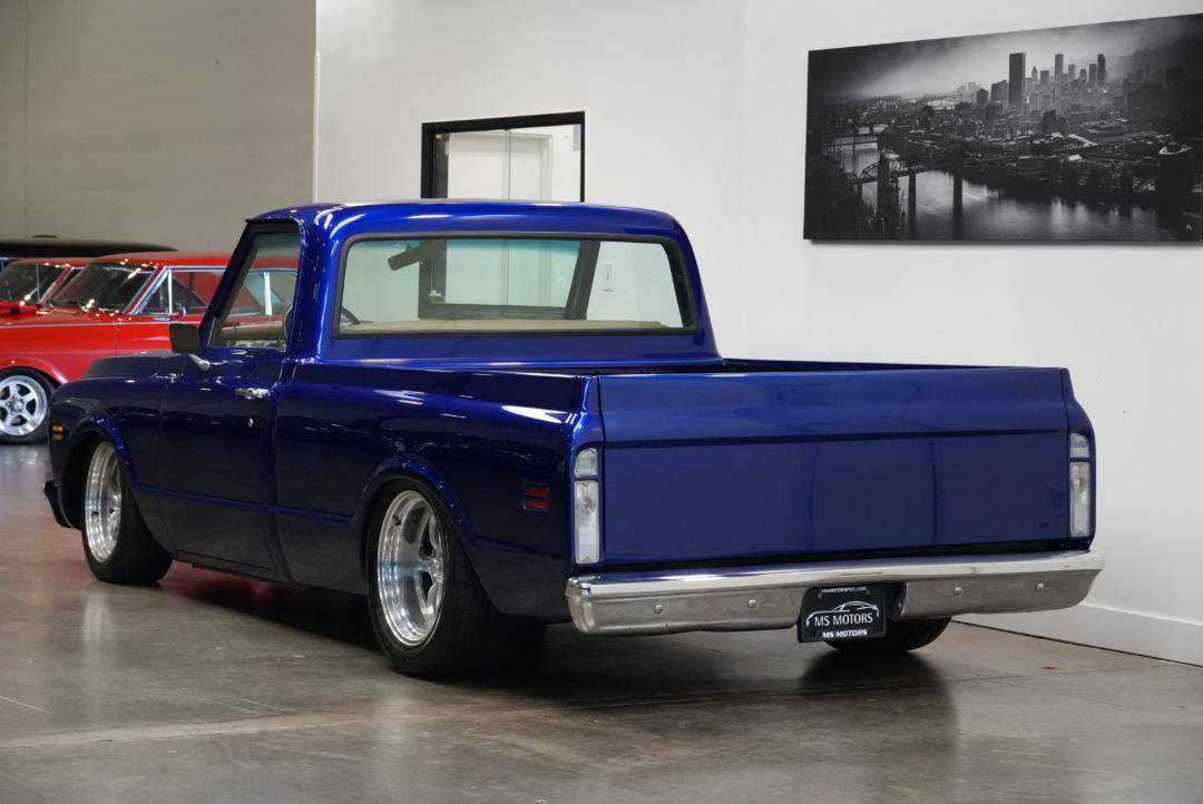 
								1972 CHEVROLET C10 SWB full									