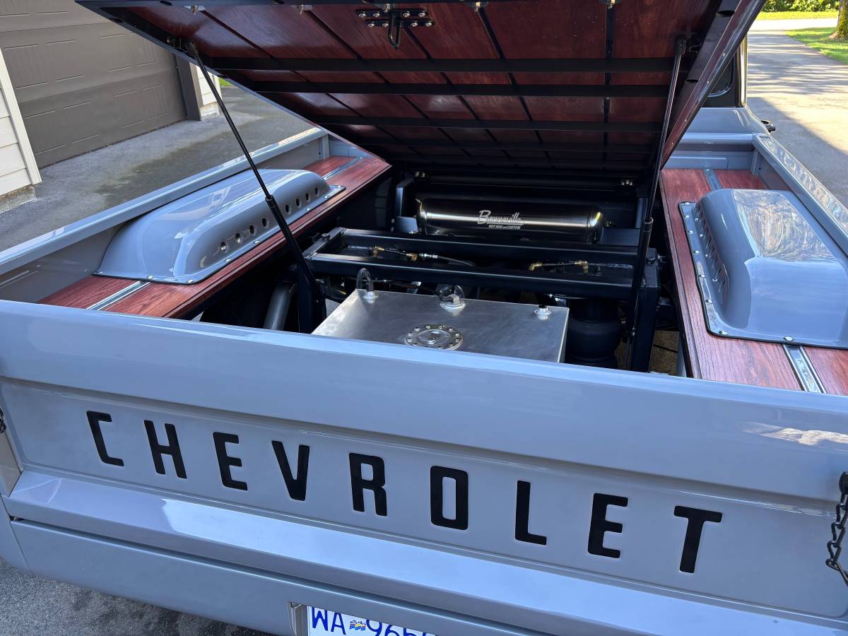 
								1960 Chevrolet C10 Custom full									