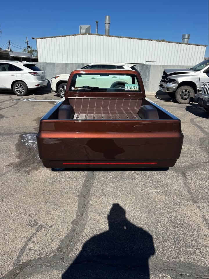 
								1985 Chevrolet 1500 regular cab short bed full									