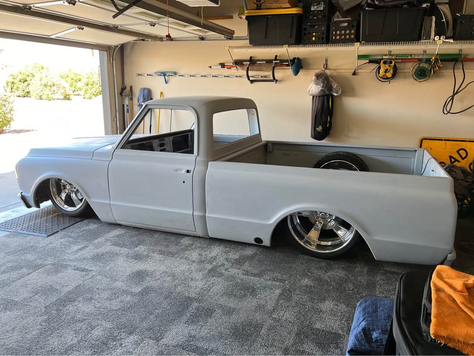 
								1969 Chevrolet C10 full									