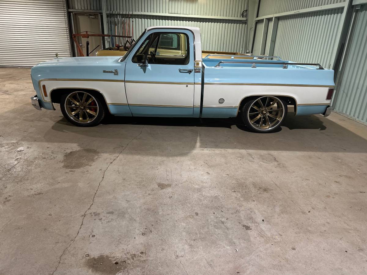 
								1977 Chevrolet Silverado full									