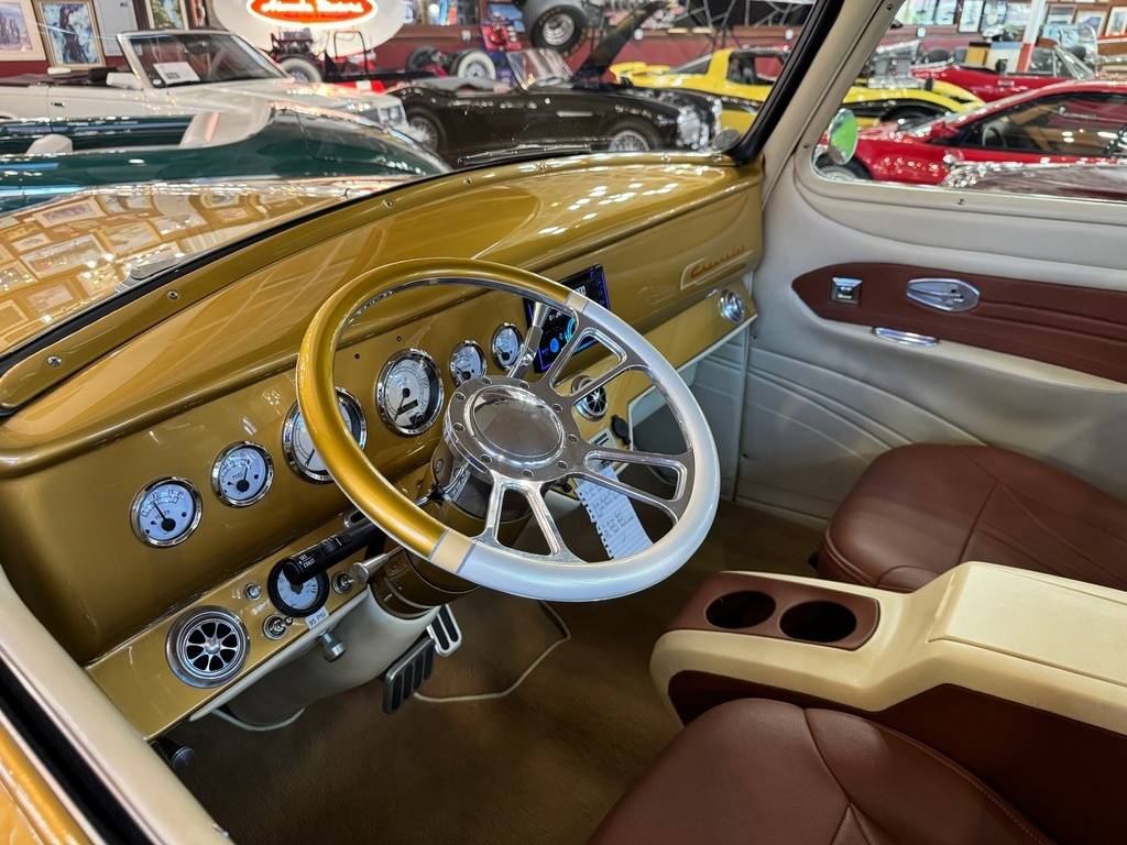 
								1954 Chevrolet 3100 5-Window full									