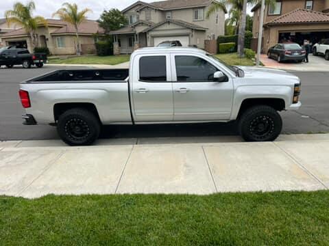 
								2015 Chevy Silverado 1500 full									