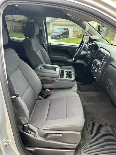 
								2015 Chevy Silverado 1500 full									