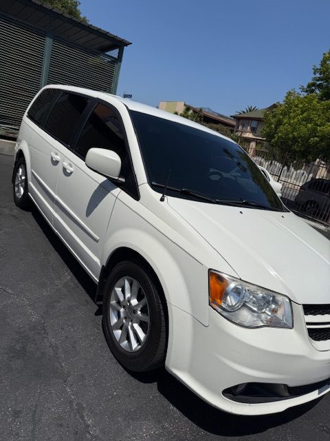 
								2012 Dodge Grand Caravan R/T full									