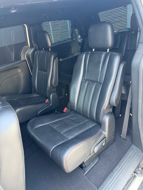 
								2012 Dodge Grand Caravan R/T full									