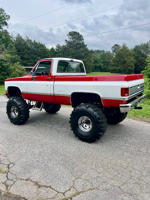 
								1986 Chevrolet LS swapped k10 4×4 full									