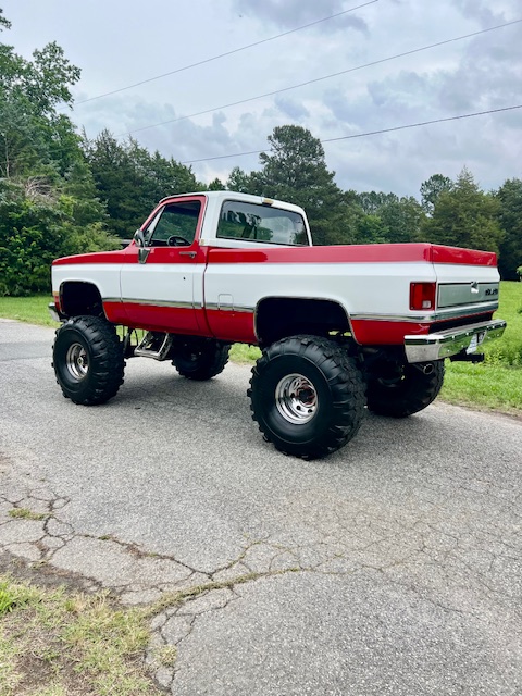 
								1986 Chevrolet LS swapped k10 4×4 full									