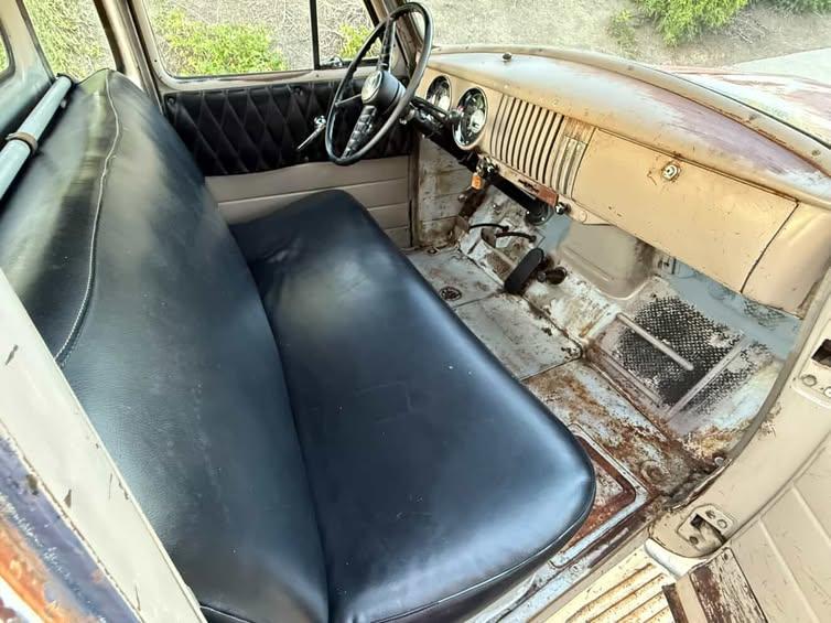
								1954 Chevy 1/2 ton pick up truck 3100 full									