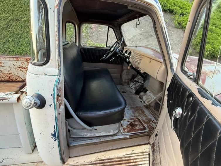 
								1954 Chevy 1/2 ton pick up truck 3100 full									