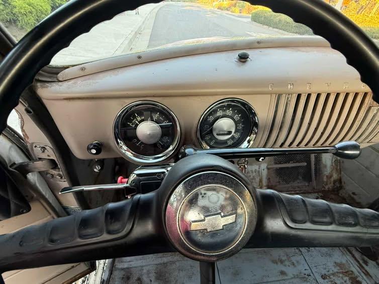 
								1954 Chevy 1/2 ton pick up truck 3100 full									
