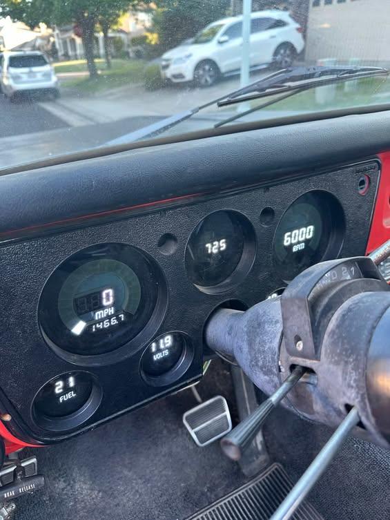 
								1970 Chevy C10 full									