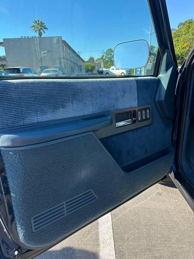 
								1994 Chevrolet Silverado full									